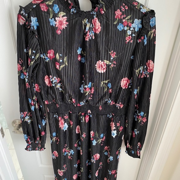 Black and Pink Floral Maxi Dress - Picture 2 of 6